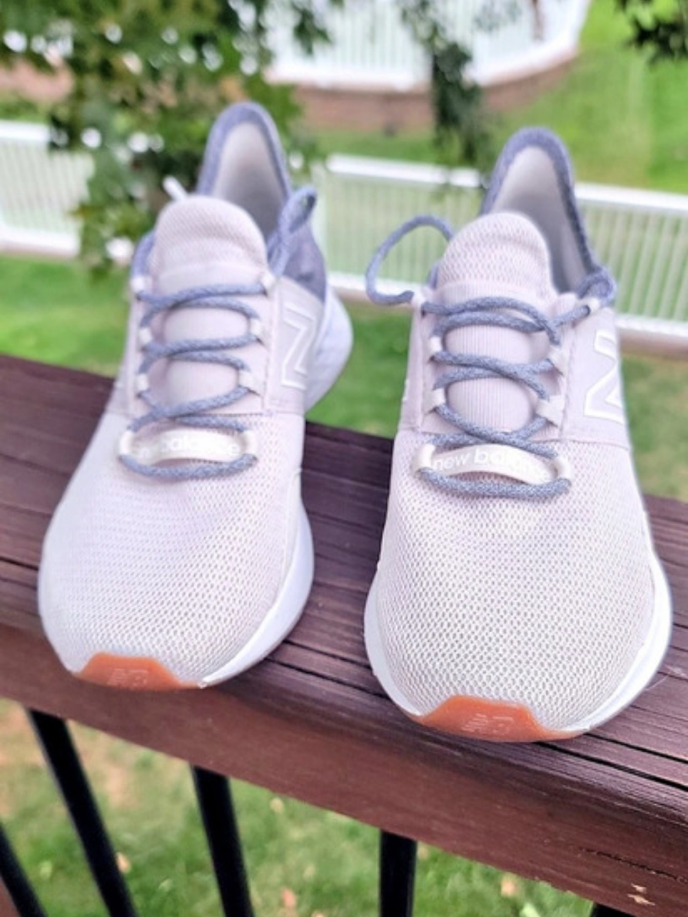 New Balance Fresh Foam Cruz v2 Women's Sneakers in Beige & White 7.5